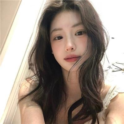 蒙娜丽莎与血月